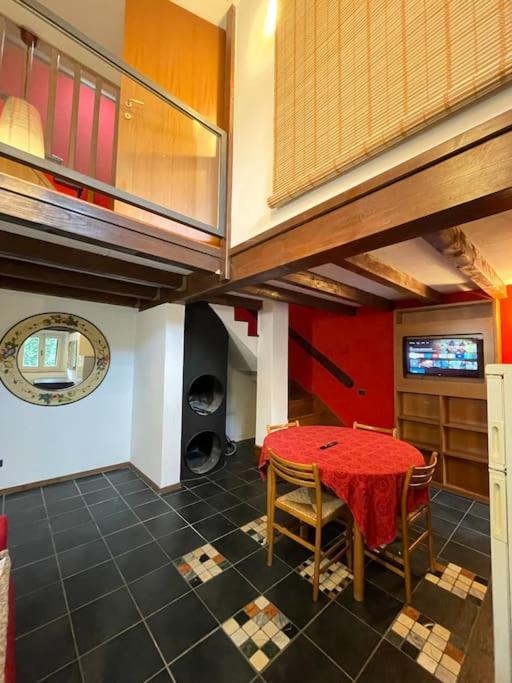 דירות פינו מורנסקו Musicians Mansion Loft מראה חיצוני תמונה